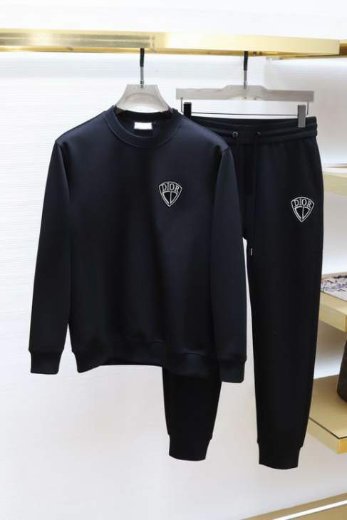 Picture of Dior Sweater Suits _SKUDiorM-5XLkdtn17738791